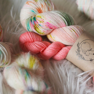 Betty Draper ~ A Very Vintage Yarn Club ~ July